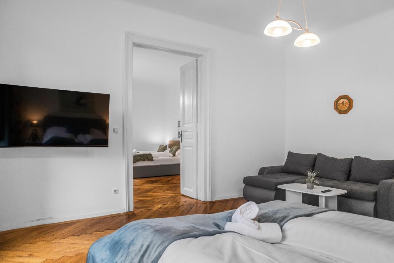 Appartement Roomy 2br Apt. Near Akh -perfect For Longstays *