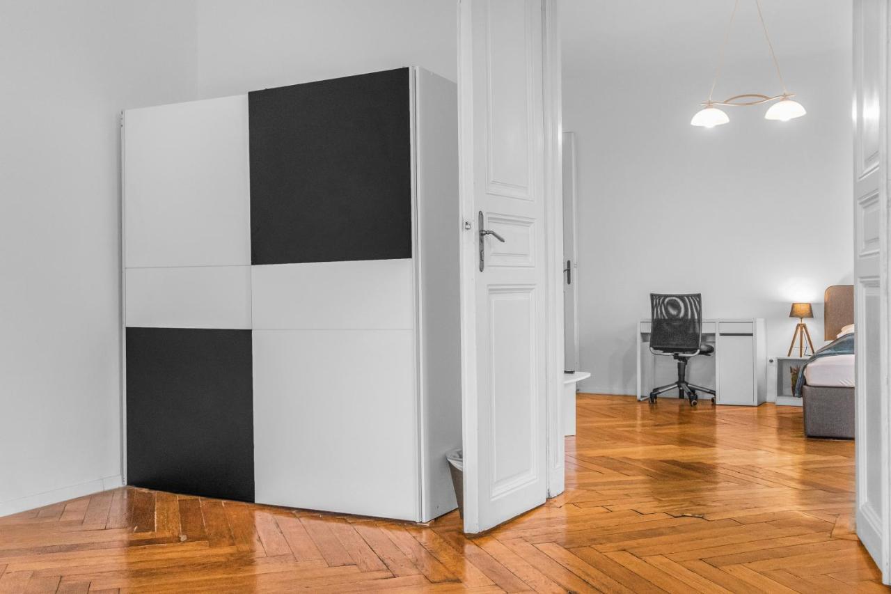 Appartement Roomy 2br Apt. Near Akh -perfect For Longstays