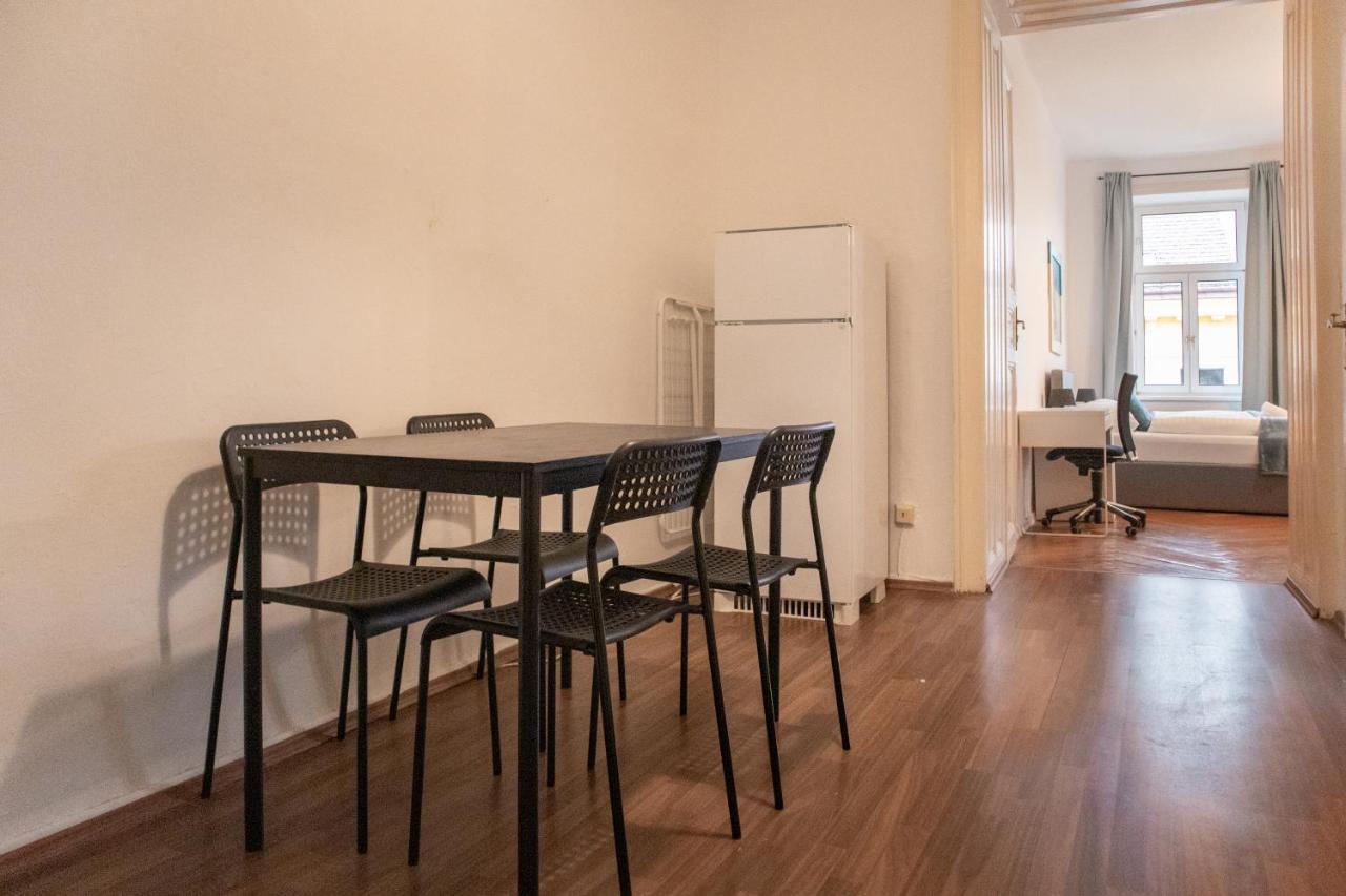 Roomy 2br Apt. Near Akh -perfect For Longstays Appartement *