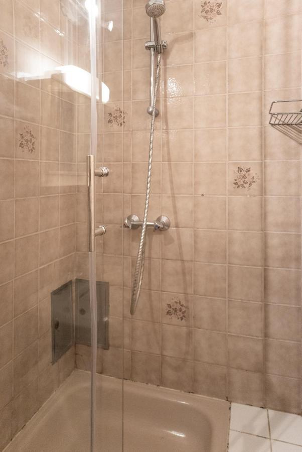 Appartement Roomy 2br Apt. Near Akh -perfect For Longstays Vienne
